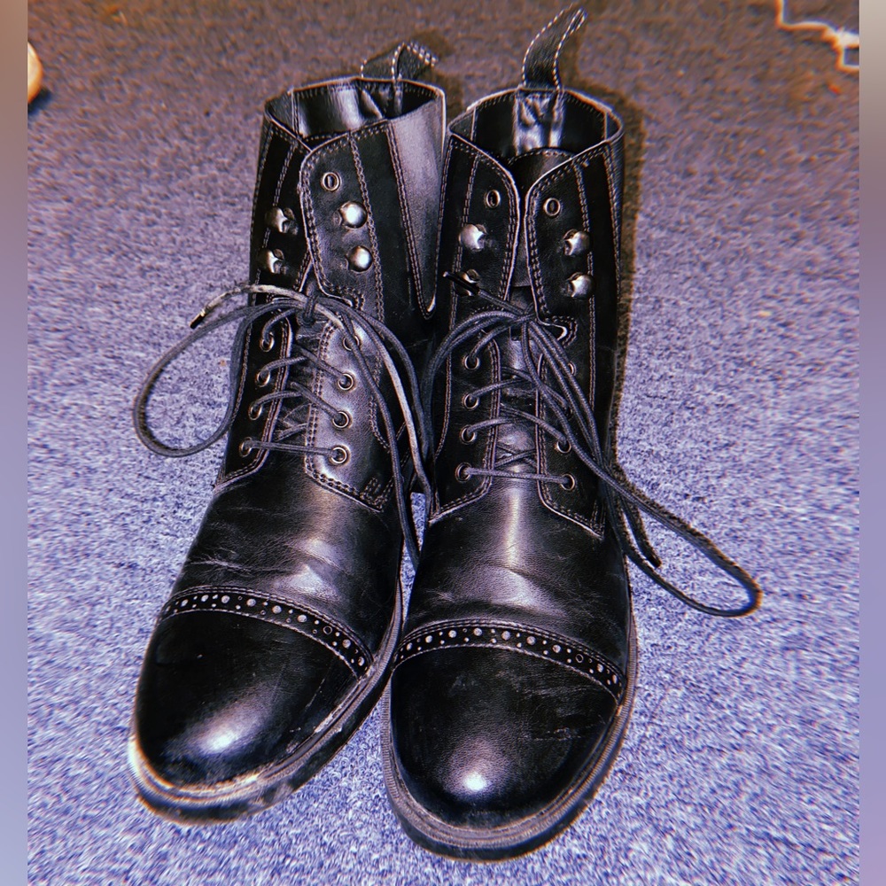 Women’s riding boots!